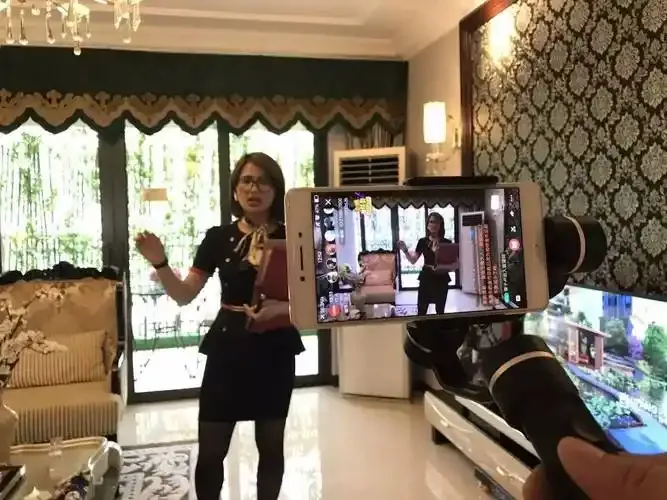 花椒直播6.7.5.1120热门主播展示图